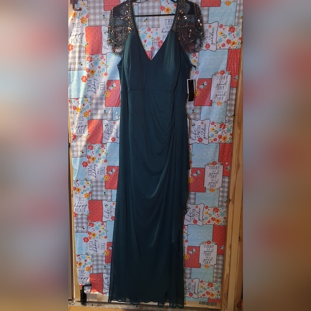 Xscape Teal Beaded SS V-Neck Formal Dress Sz 22 Plus Ruche Slimming Back Smocked - Picture 3 of 15